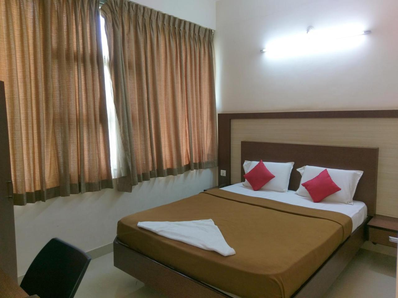 Banyan Tree Comforts Mysore Exterior photo